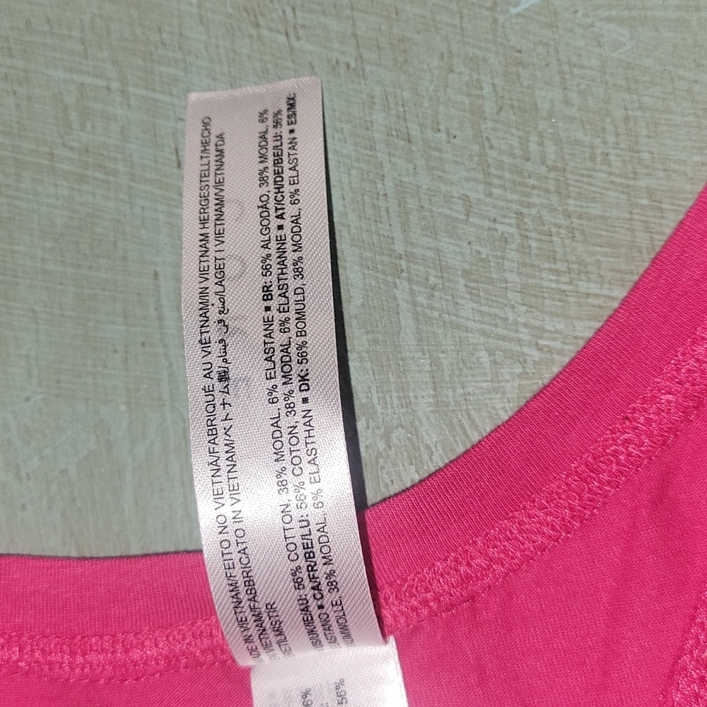🆕️ Pink Tank - Picture 7 of 7